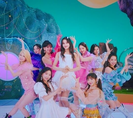 NiziU Bring “COCO! nut Fes.” to Osaka