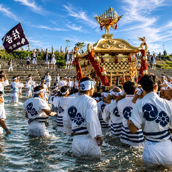 Sumiyoshi Matsuri Featured